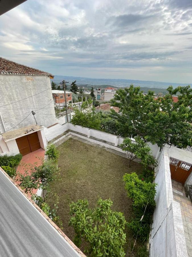 Vila 8 Крує Екстер'єр фото